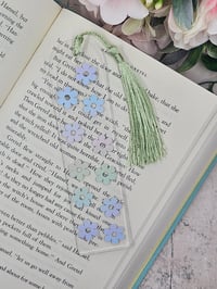 Image 1 of Pastel Daisy Acrylic Bookmark