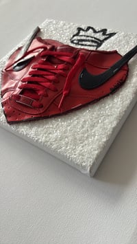 Image 2 of Royal Sole - Crown 