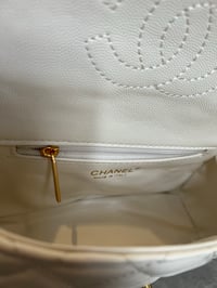 Image 4 of CC Top Handle Medium Quality