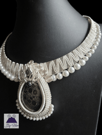 Image 4 of Lotus Choker set