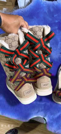 Image 5 of Gucci Bow Ugg boots