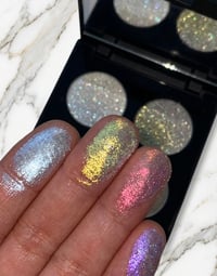 Image 2 of JZ Beauty Diamond Highlighter Multichrome
