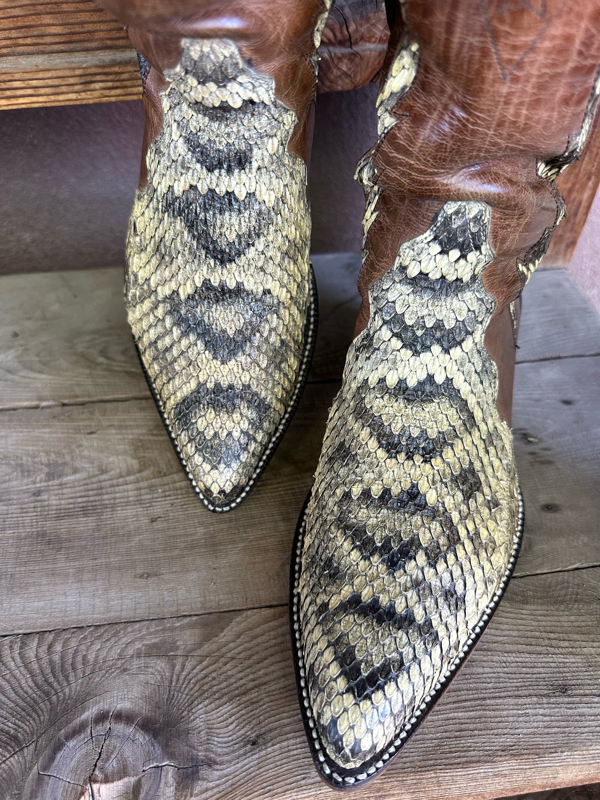 Black rattlesnake boots best sale