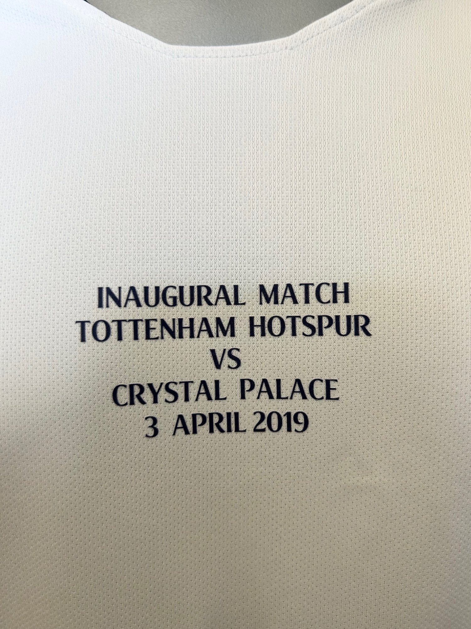 Image of Tottenham Hotspur “KANE 10” 2018/19 Inaugural Home Shirt + patches (XL)