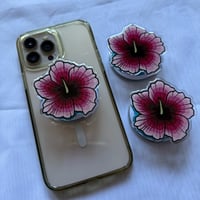 Image 2 of Hibiscus Magnetic Grippie