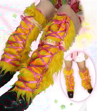 Image 3 of ☆ 𝐵𝑢𝑛𝑠 𝑎𝑛𝑑 𝑃𝑜𝑚𝑝𝑜𝑚𝑠 ☆