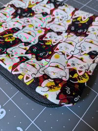 Image 4 of Japanese Lucky Cat Zippered Coin Purse 