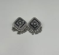 Diamond bead stud 