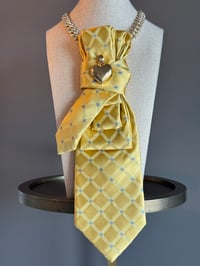 Image 2 of The Gilded Knot