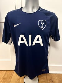 Image 2 of Tottenham Hotspur “DELE 20” 2017/18 Away Shirt + patches (M)