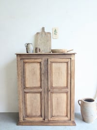 Image 1 of L'ARMOIRETTE EN CHÂTAIGNIER 