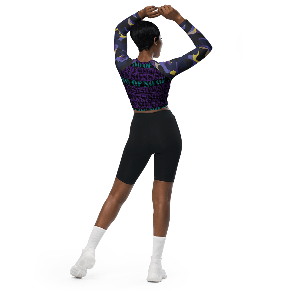 LONG-SLEEVE CROP TOP