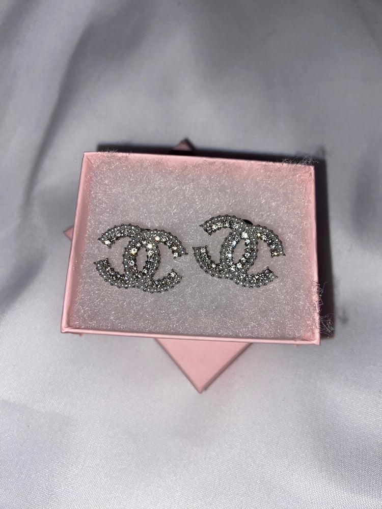 Image of CC earrings🤍