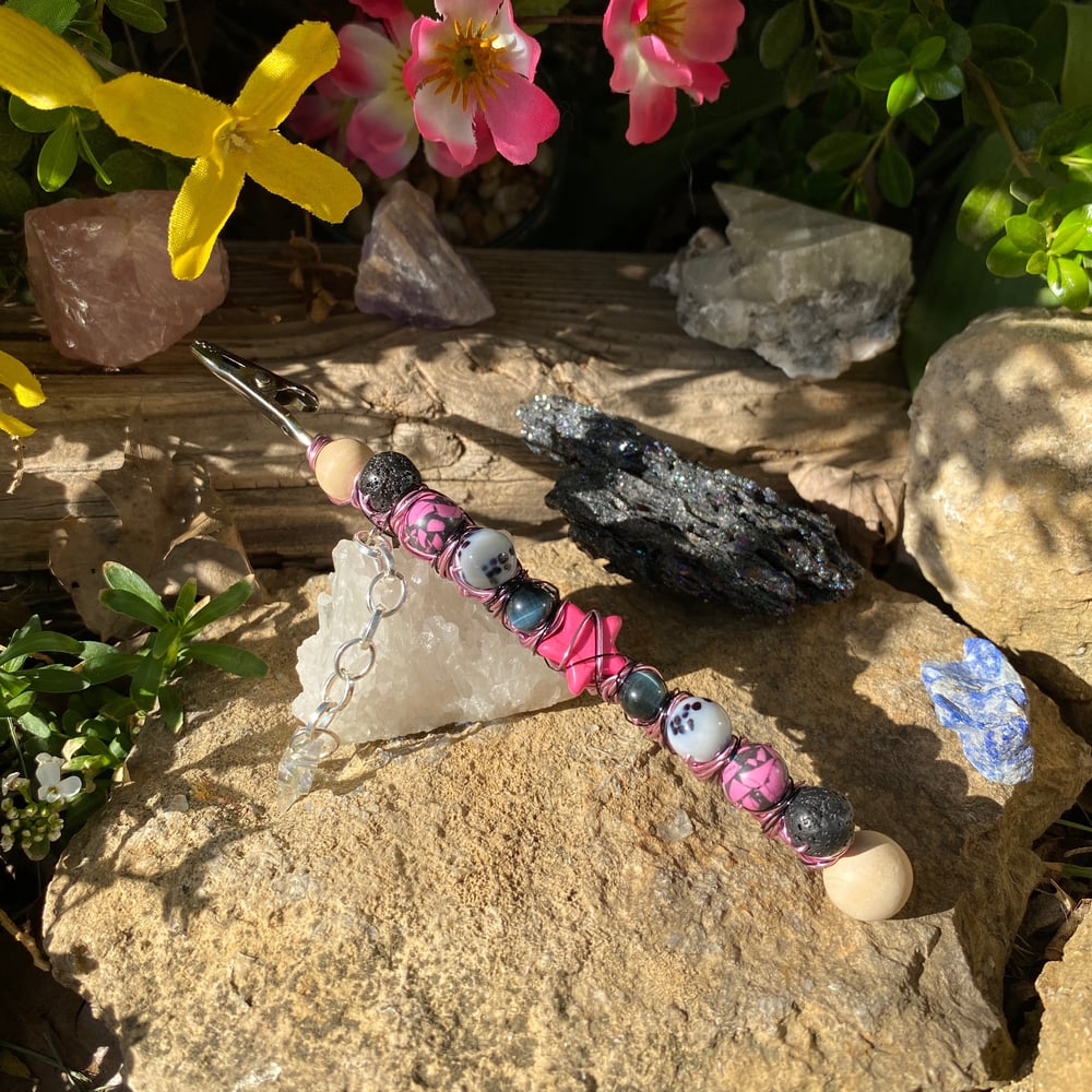 Image of punky pink roach clip
