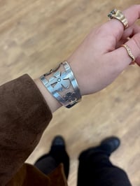 Image 5 of Thick Flower Open Bangle