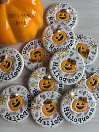 Image 3 of HalloQueen 