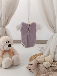 Image 1 of Photo prop | Newborn bodysuit Amir | gray | white