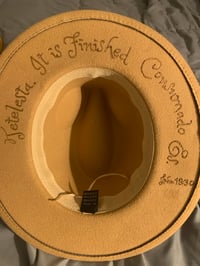 Image 4 of “Consumado Es” Hand-Burned Narrow Panama Hat
