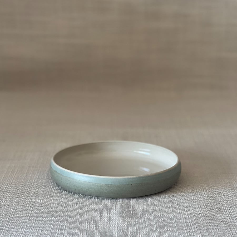 Image of OCEAN  CURVED DESSERT PLATE