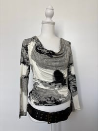 Image 1 of 00s Gray top // M