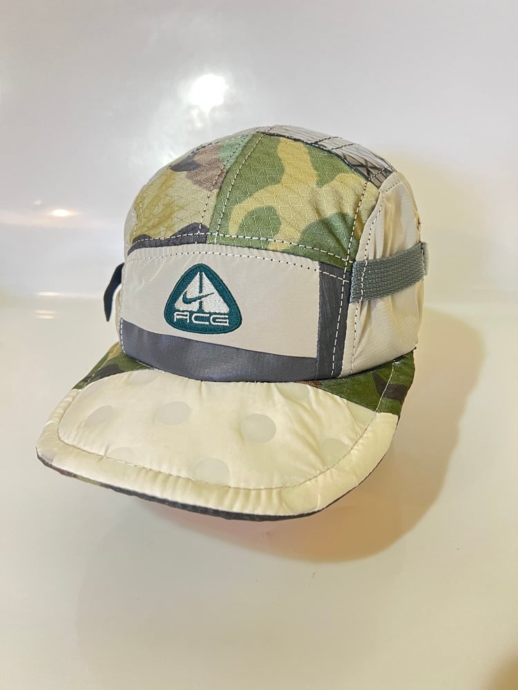 Nike ACG Aeroloft Brim Hypertek Flavorseal Kevlar Glow Side Pocket 5-Panel Black Reflect