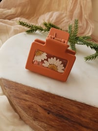 Daisy Claw Clip orange 