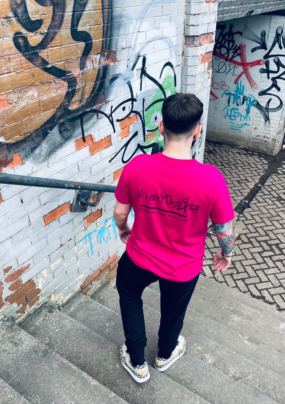 Image of Fushia Leopard Lighthouse Tee