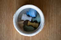 Image 3 of Boite bleue avec six diffuseurs d'huile essentielle 