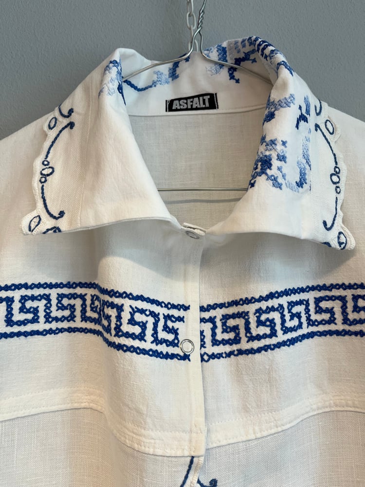 Image of Blue embroidery shirt (small)