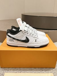 Image 2 of LV x Níke Sneakers