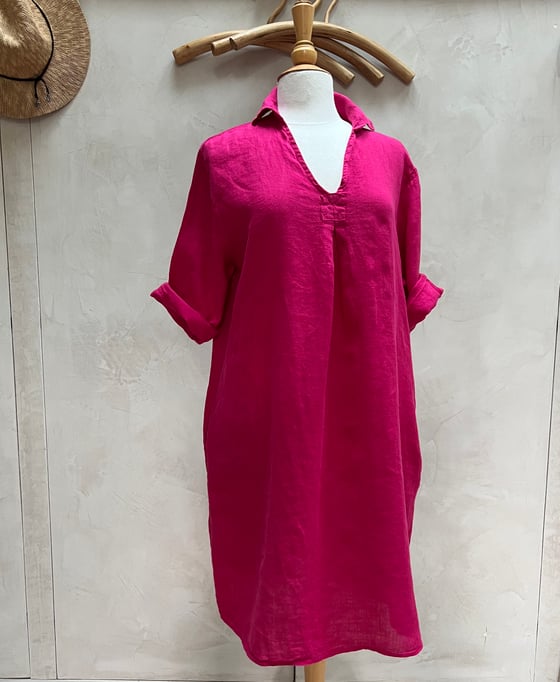 Image of Robe En Lin Daphné Fuchsia 
