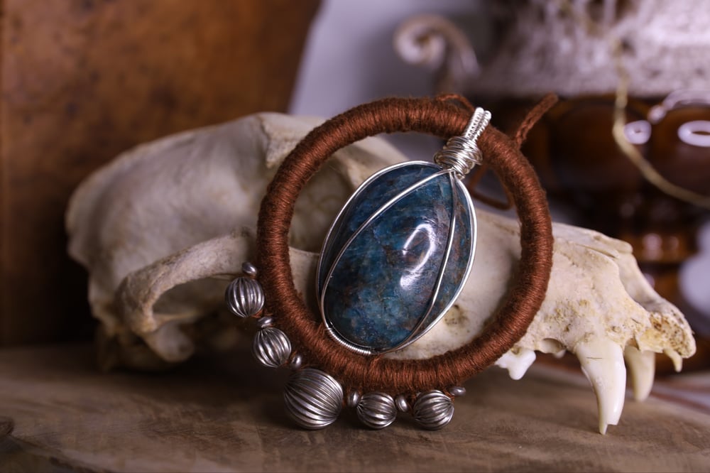 Image of Coppery brown apatite necklace