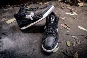 Image of Black Symbiote