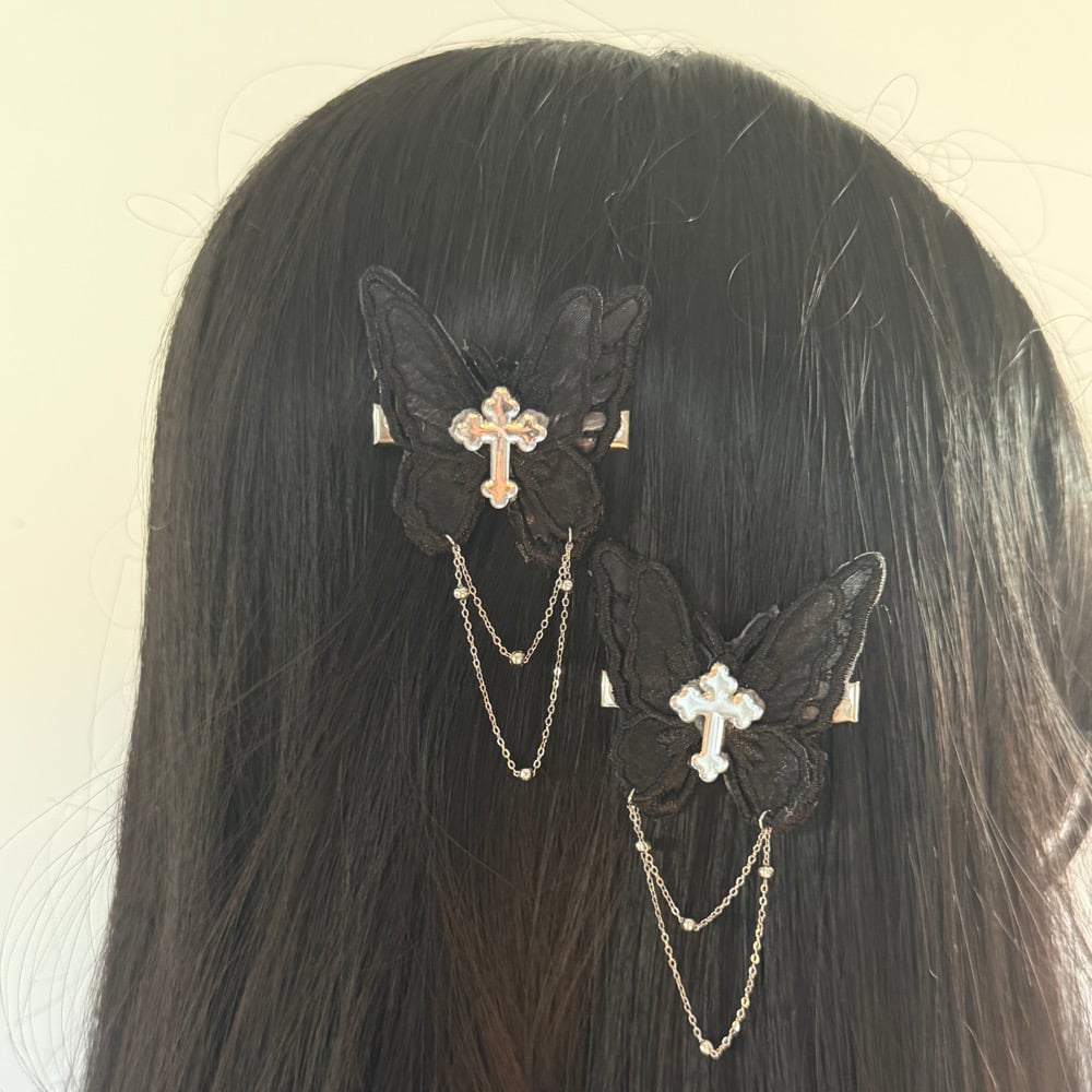 Image of Dark Wing Clips