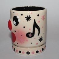 Image 3 of the cure mini cup