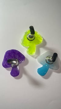 Image 3 of Mushroom Nail Tip Holders