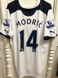 Image 9 of Tottenham Hotspur “MODRIĆ 14” 2010/11 Home Shirt + patches (L)