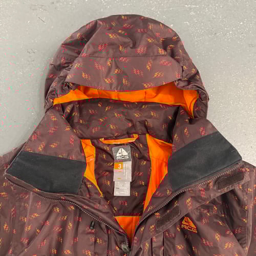Image of Nike ACG Storm Fit Lightning Jacket, size XL