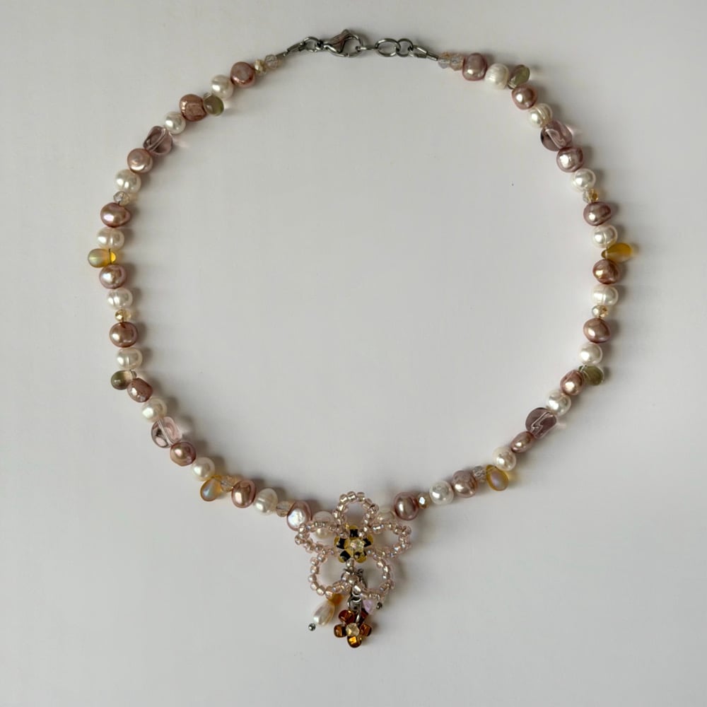 Image of honeycomb bloom