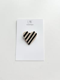 Broche cœur céramique rayures