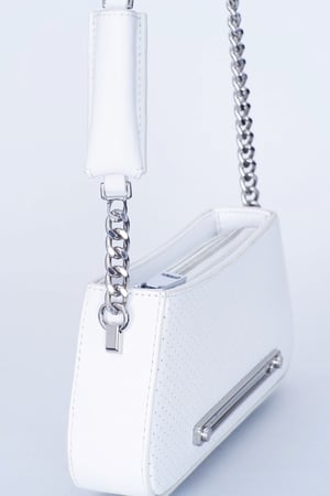 LIPS POCKET SHOULDER BAG (WHITE)