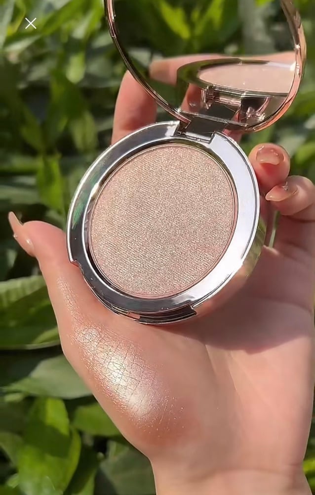 Image of Angel Glo  "highlighting glow powder"  