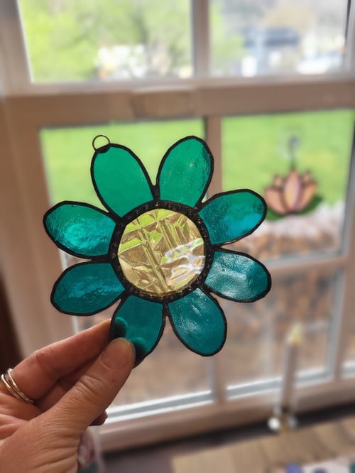 Image of Quirky Flower-stained glass