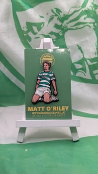 Matt O'Riley Knee Slide