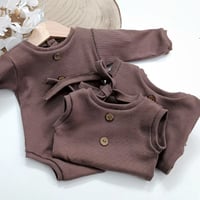 Image 2 of Photoshooting newborn boys bodysuit Robbie| brown