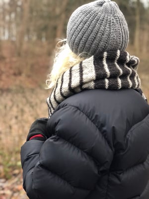 Image of “Yin Yang” Sjal, strikkeopskrift