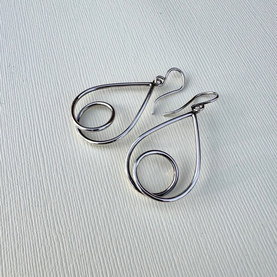 Image of Loop Teardrops