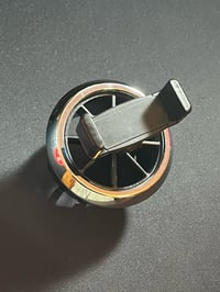 Image 3 of 2005-09 Mustang Air Vent Phone Holder