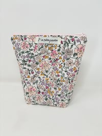 Image 1 of Trousse de toilette haute à poser coton fleurs printanières rose pâle