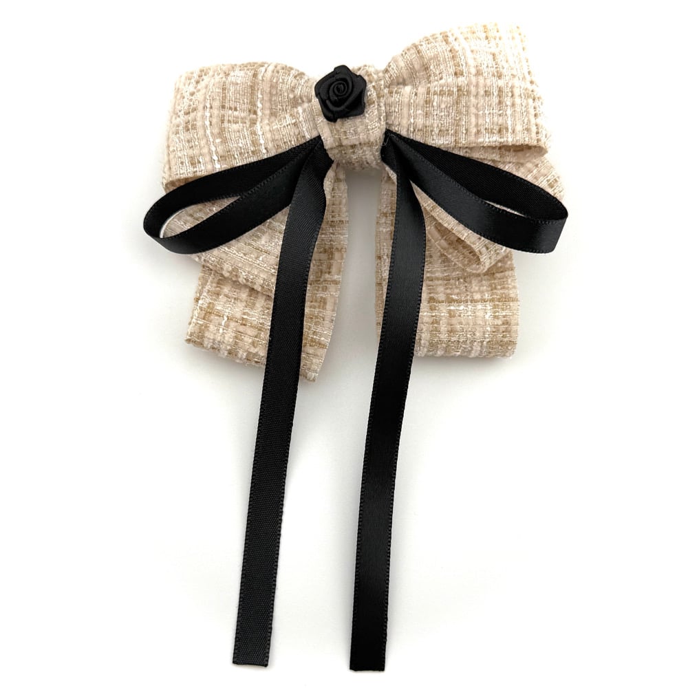 Image of The Heiress Single Clip